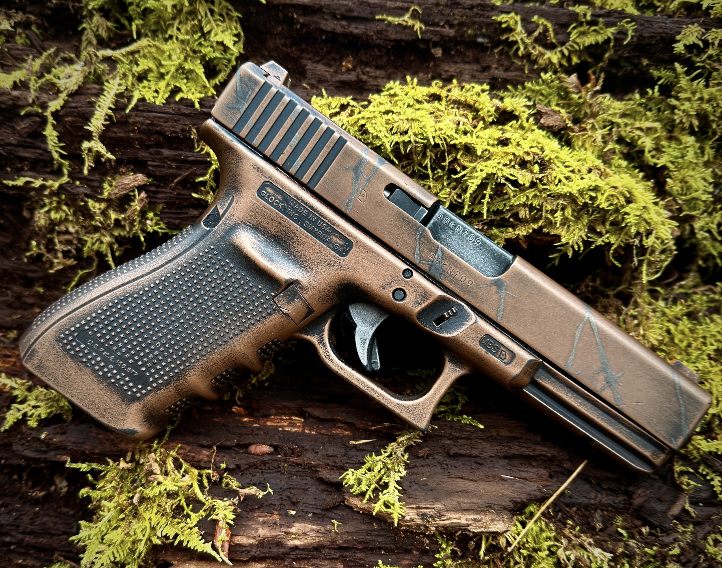 Glock 21 – Distressed Barbwire